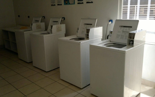 Paseo Huerfanos el Sol