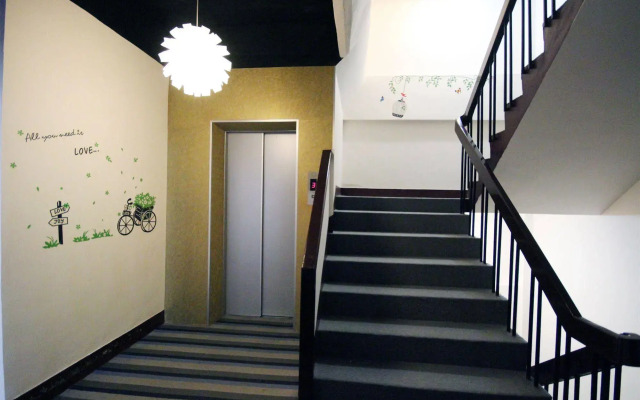 Happy Star Hotel