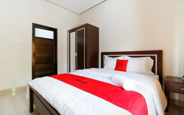 RedDoorz @ Jalan Palagan