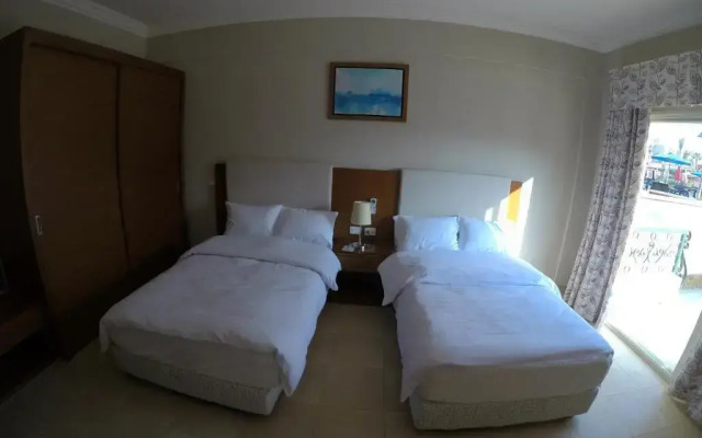 Rehana Plaza Hotel