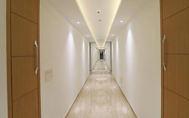 Capital O 10824 Hotel Star Suites