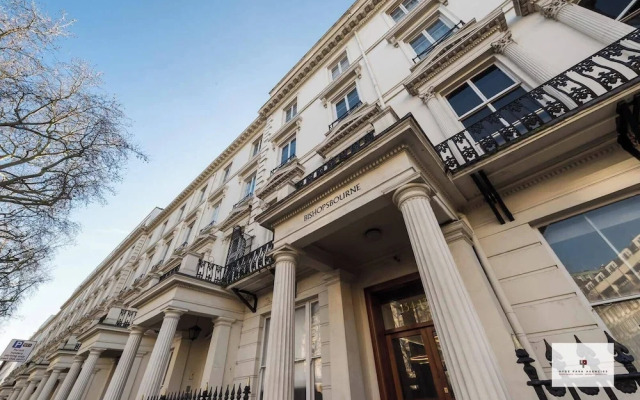 Westbourne Terrace Apartment in London Paddington