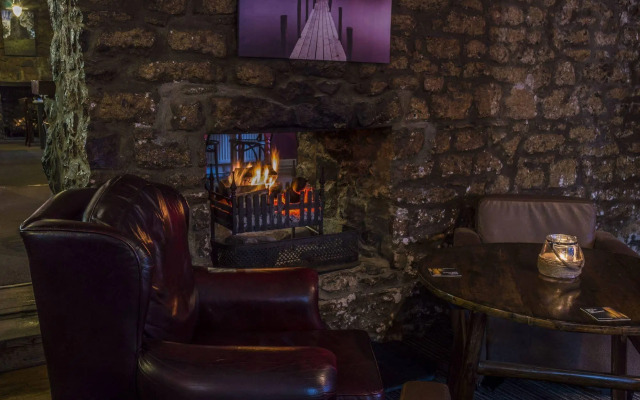 Parsonage Farm Inn