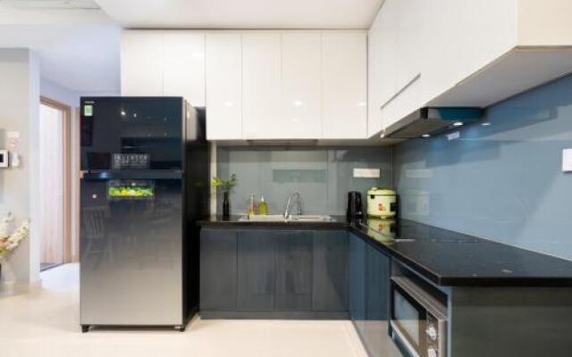 KIRAKUAN PARKVIEW 2BR Pool/Gym/Balcony