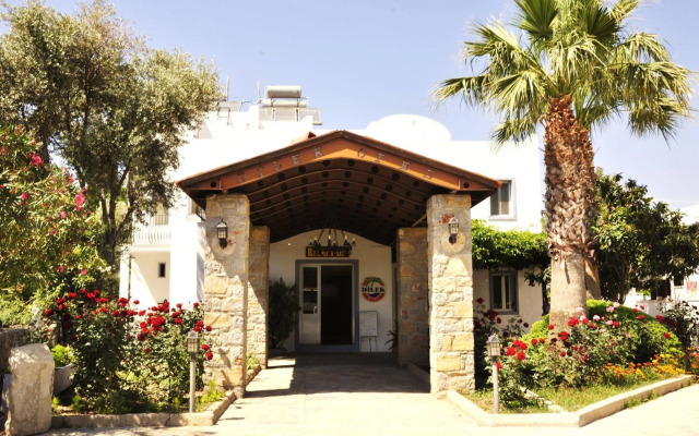 Dilek Hotel & Apartments