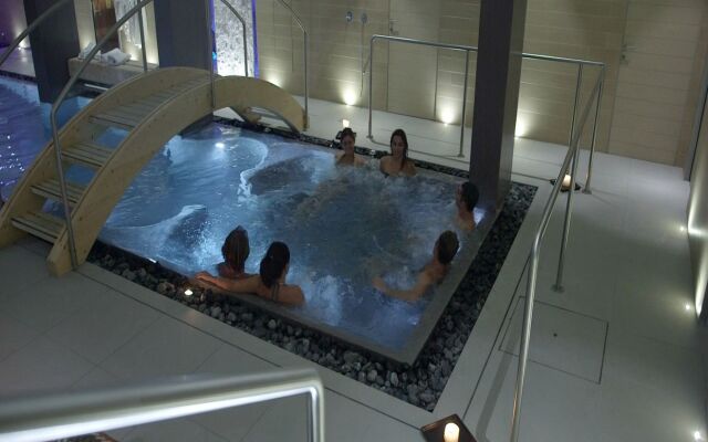 Hotel Select Suites & Spa / Apartments