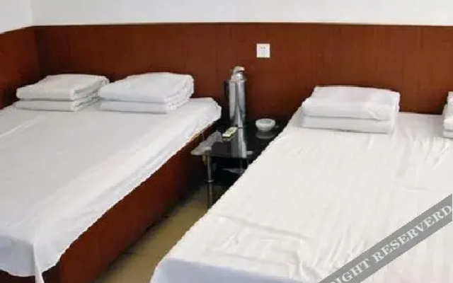 Yuanmengju Hotel (Zhashuiying Town Station Branch)