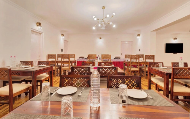 Treebo Vitasta Villa