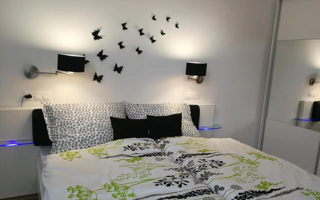 Class Apartment