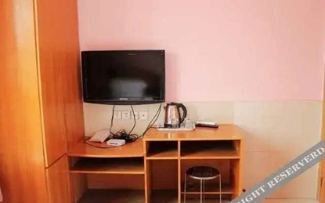 Weiwei Hostel