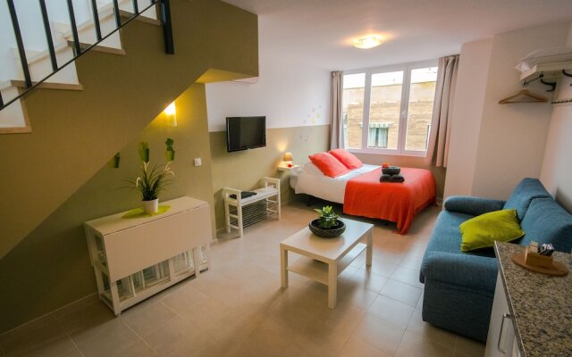 Holidays2Malaga Terrace Center Apartments