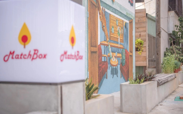 MatchBox Hostel