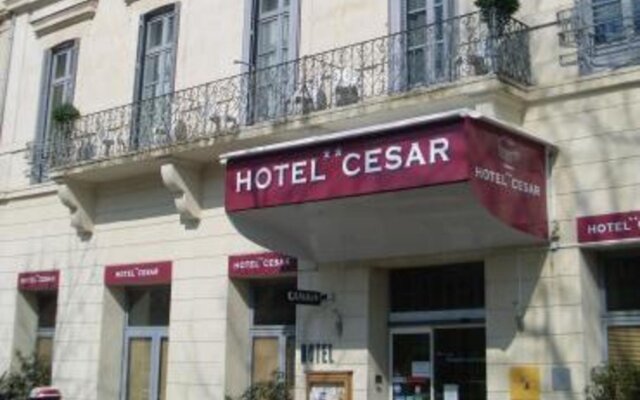 Sarl Hotel Cesar