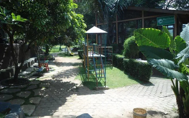 De'Tuik Resto & Resort