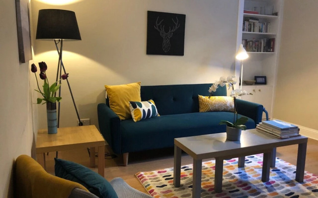 Central New Town Flat