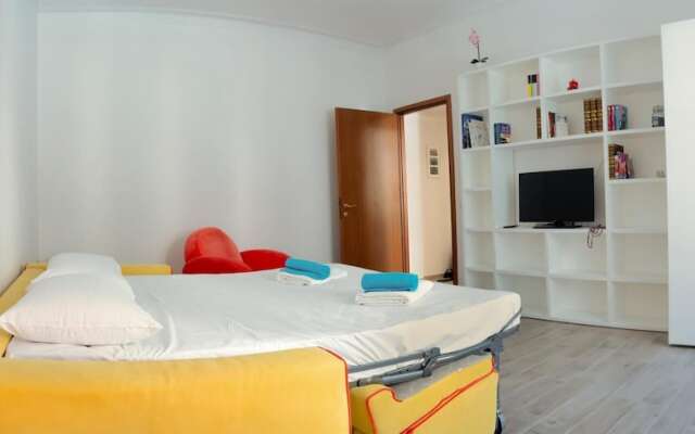 Casa Riboty in Rome With 1 Bedrooms and 1 Bathrooms