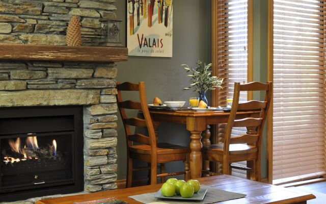 Lansdown Peaks Apartments