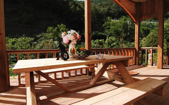 Yangpyeong Sigyekkot Pension