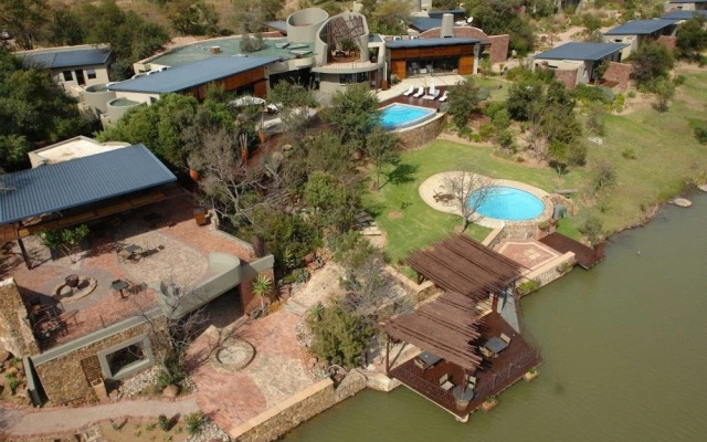 Silver Streams Lodge