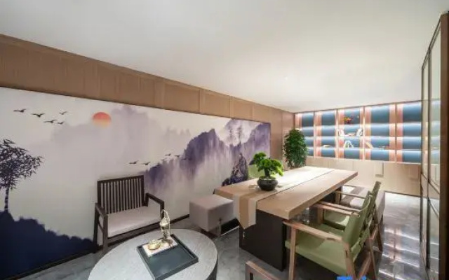 MiLan Hotel