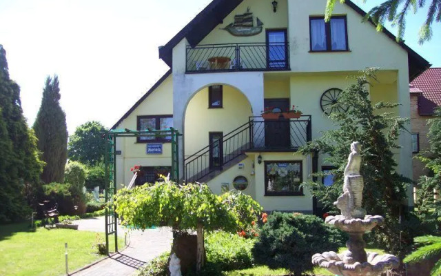 Bajkowy Las - Dom Gościnny Mariola