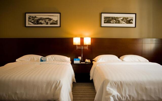 Hotel Sixty3