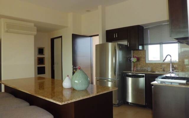 Condo Punta M