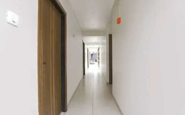 FabHotel Bharosa Inn