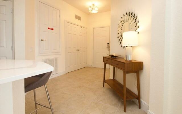 Penthouse Gem 3 Bedroom Condo by Redawning