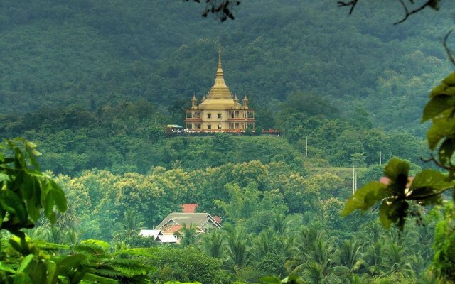 Mekong Riverside Lodge