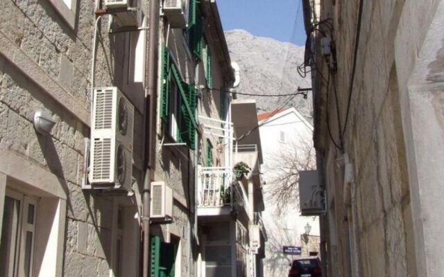 Apartment Žana - 30 m from sea : A1 Baska Voda, Riviera Makarska