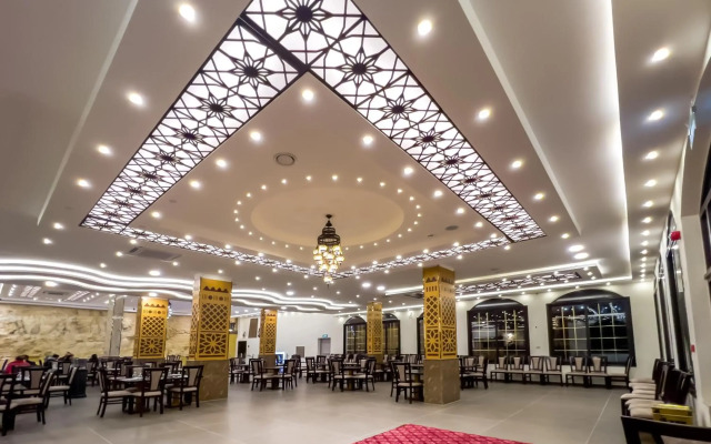 Petra Canyon Hotel