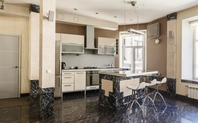 1912 на Стремянной 13