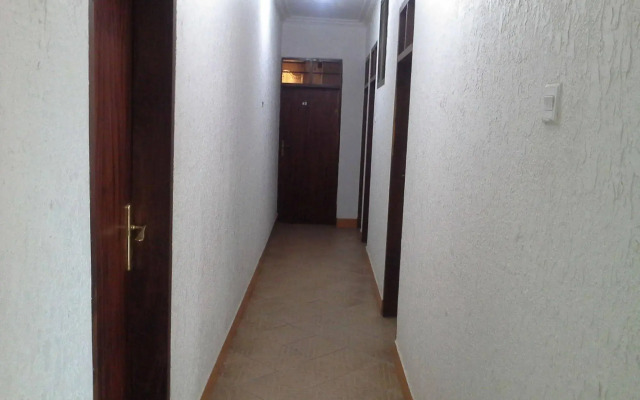 Fine Travellers Hotel