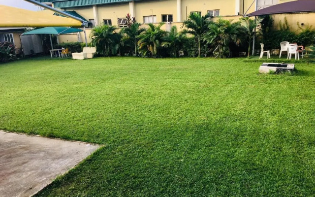 K-Yellow Hotel & Resort