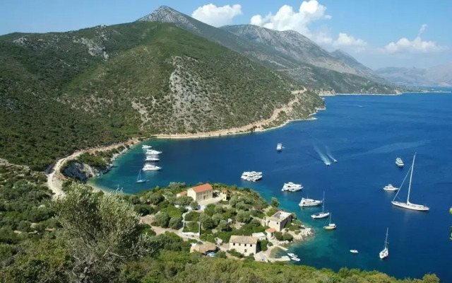 Lithos Messolongi Paradise - A Luxurious Retreat