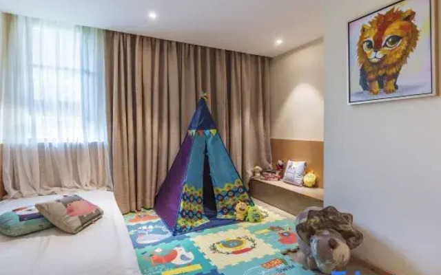 Vyluk Hotel Chongqing Light Rail Station