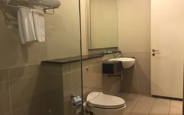 Queens Service Suite at Swiss Garden Residences