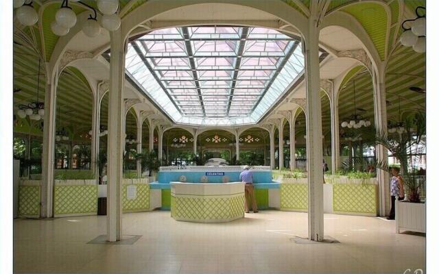 Le Riviera