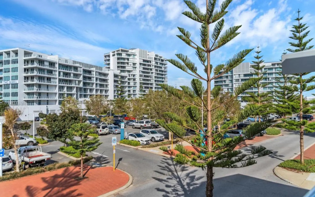 Studio 11 Mandurah Marina