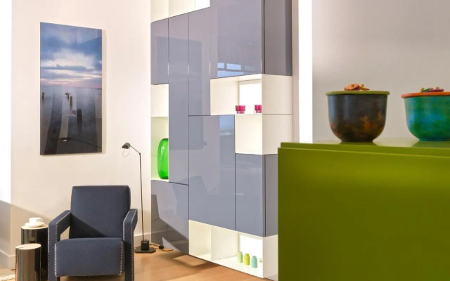 Waterview Cloud - a16737