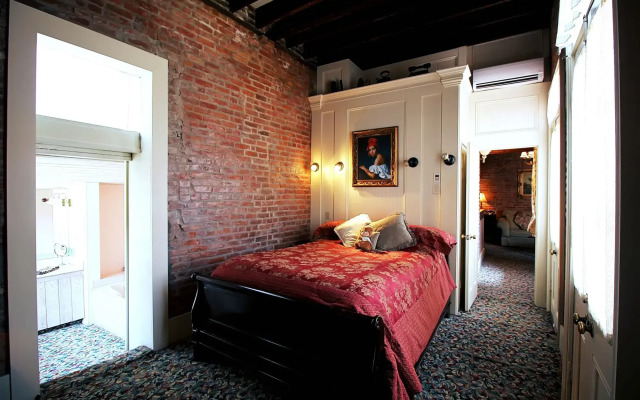 The Olivier House Hotel