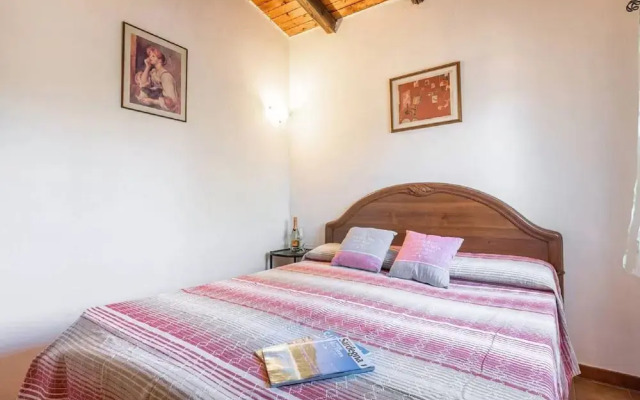 Appealing Apartment Near the sea