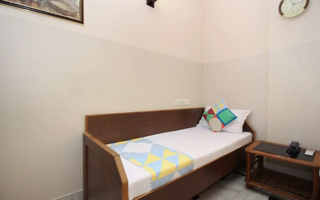 OYO Home 18384 Fabulous Stay