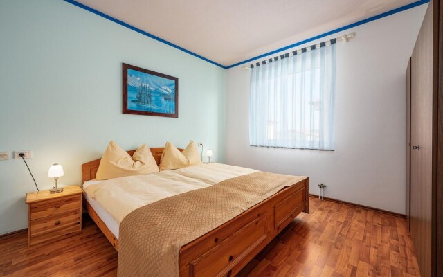 Nice Apartment in Duba With Wifi and 1 Bedrooms