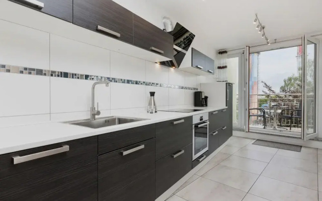 Riverside Apartments by Renters