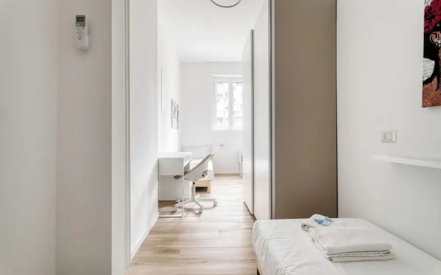 Stylish 2-Bedroom flat near CityLife