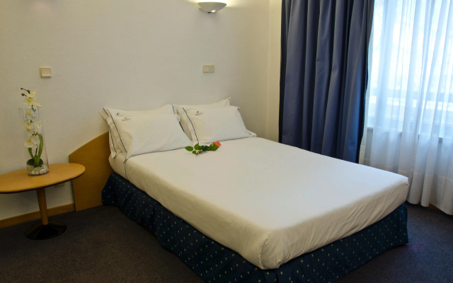 VIP Executive Eden Aparthotel