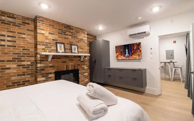 Thena Hotel - Oversized 1 Bedroom