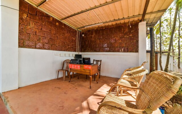 OYO 25002 Agonda Seaview